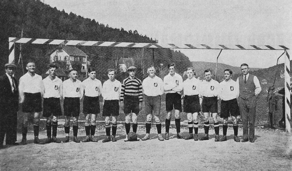 Bad Herrenalb Herrenmannschaft 1928 Einweihung Sportplatz